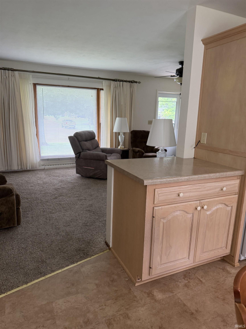 Listing Image 16