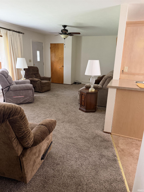 Listing Image 19