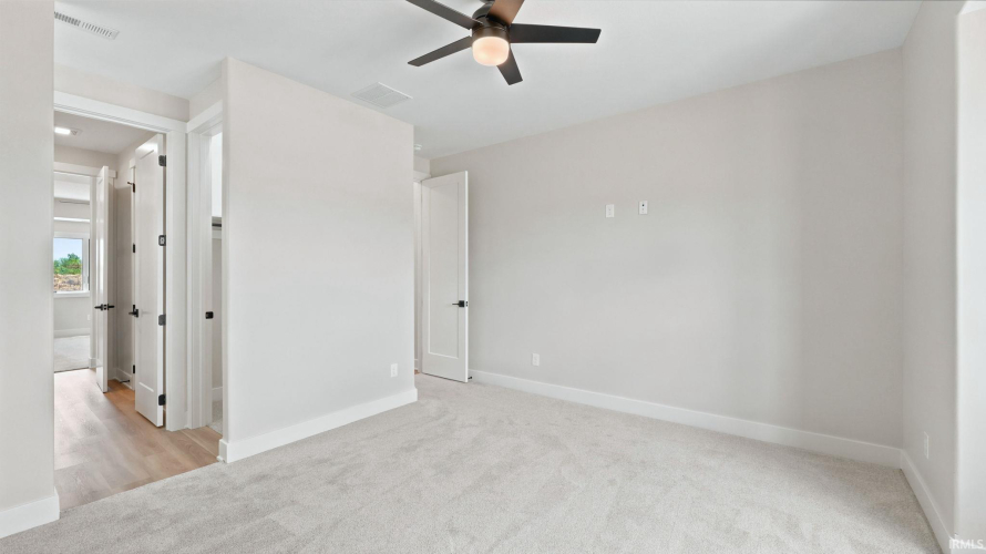 Listing Image 26