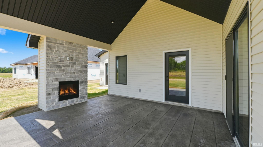 Listing Image 33