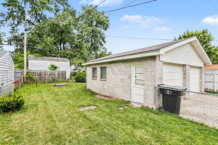 Listing Image 19