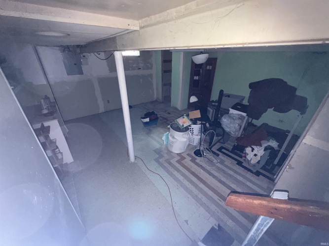 Listing Image 28