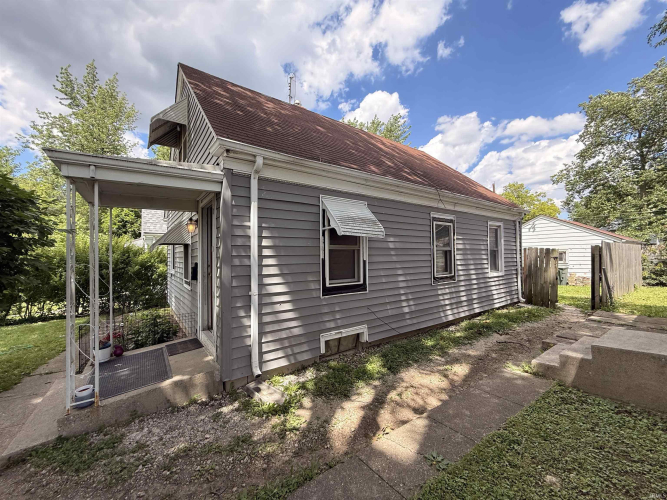 Listing Image 6