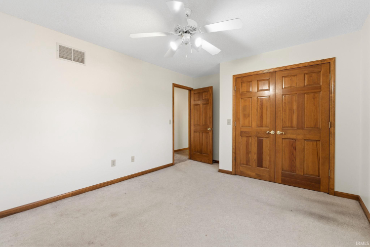 Listing Image 36