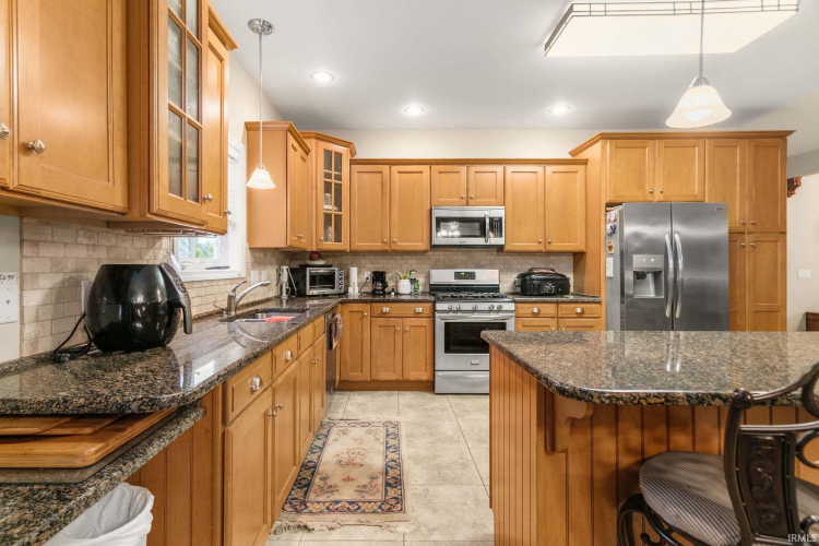 Listing Image 9
