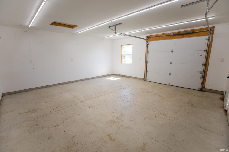 Listing Image 42