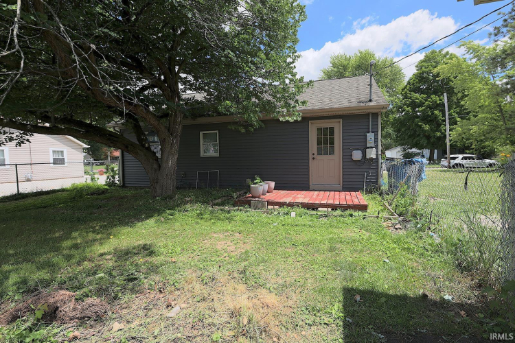 Listing Image 17
