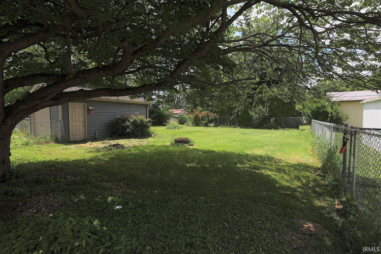 Listing Image 19