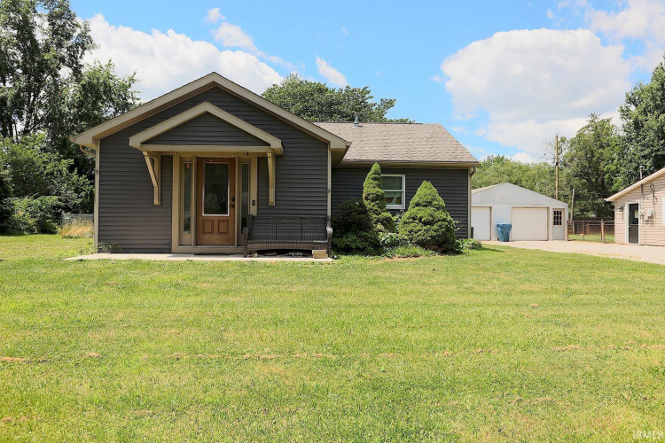 Listing Image 3
