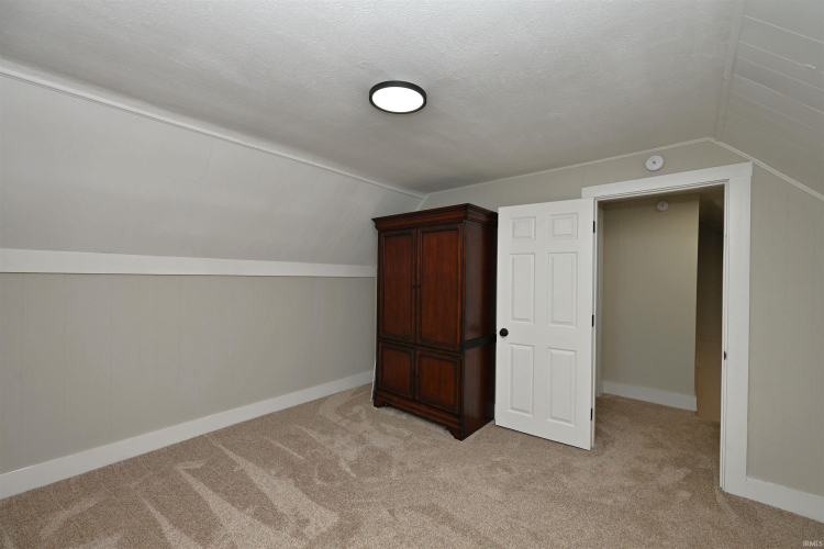 Listing Image 30