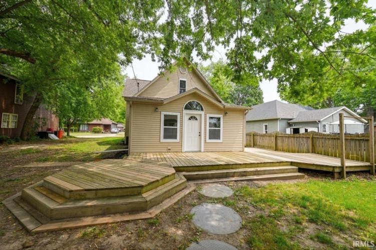 Listing Image 5