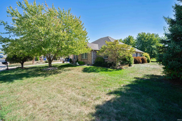 Listing Image 16
