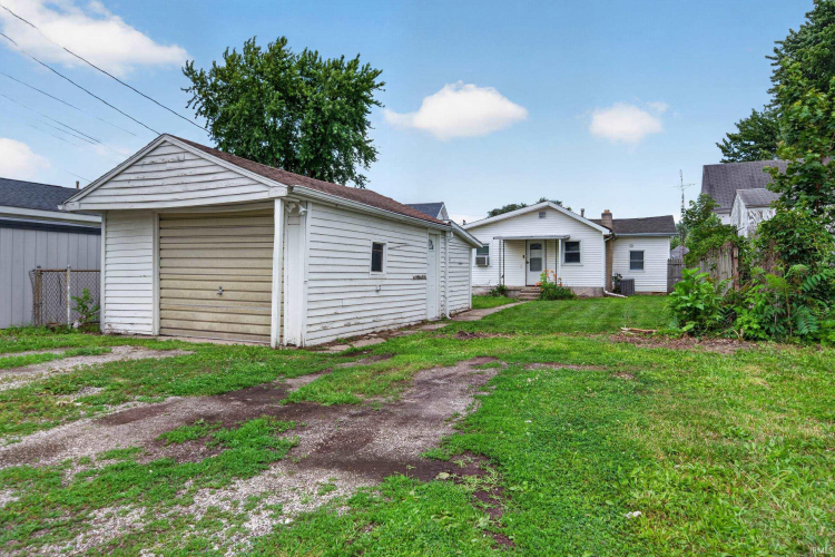 Listing Image 17