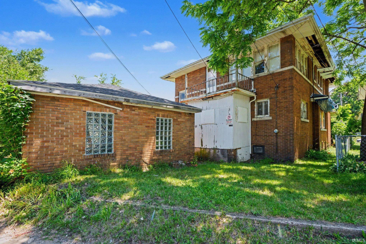 Listing Image 15