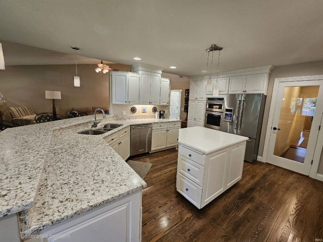 Listing Image 11
