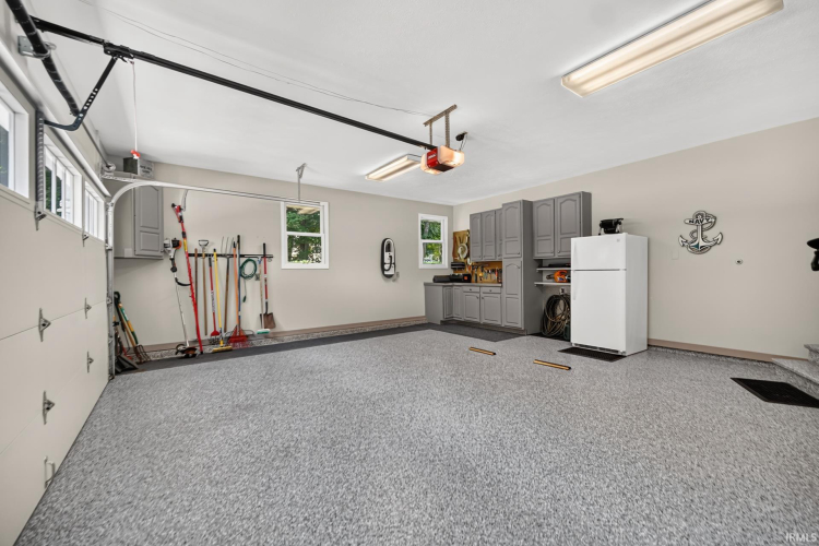 Listing Image 37