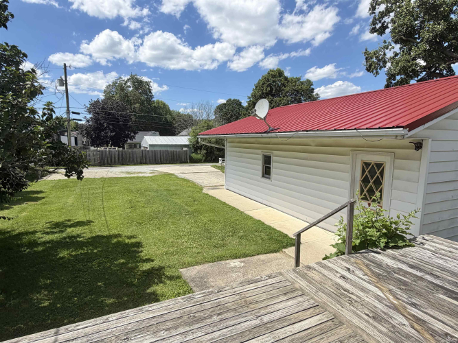Listing Image 12