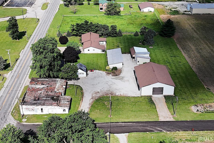 Listing Image 11