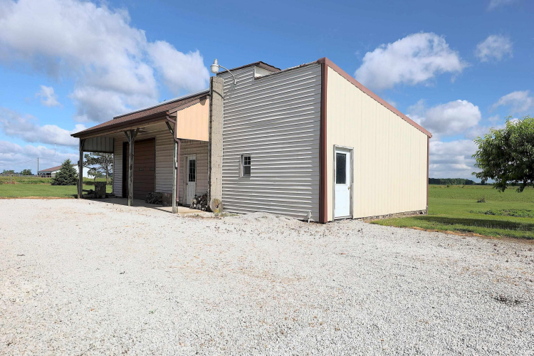 Listing Image 18