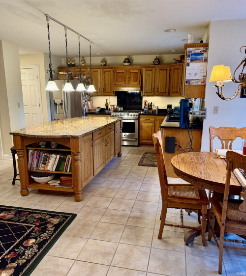 Listing Image 13