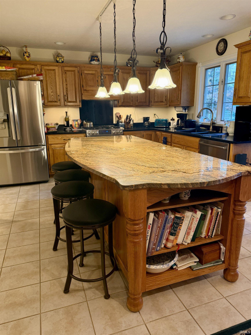 Listing Image 16
