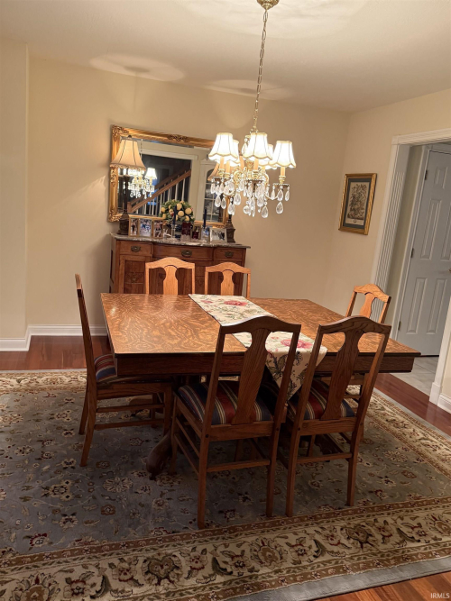 Listing Image 10