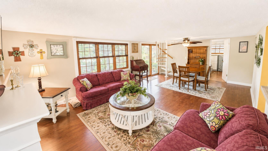Listing Image 10