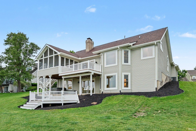 Listing Image 4