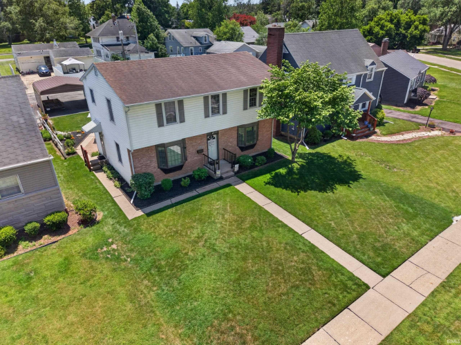 Listing Image 4