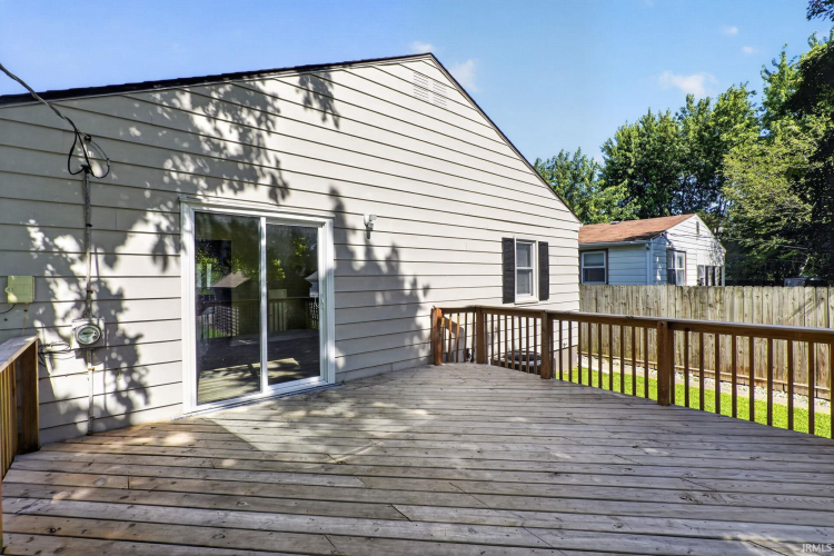 Listing Image 27