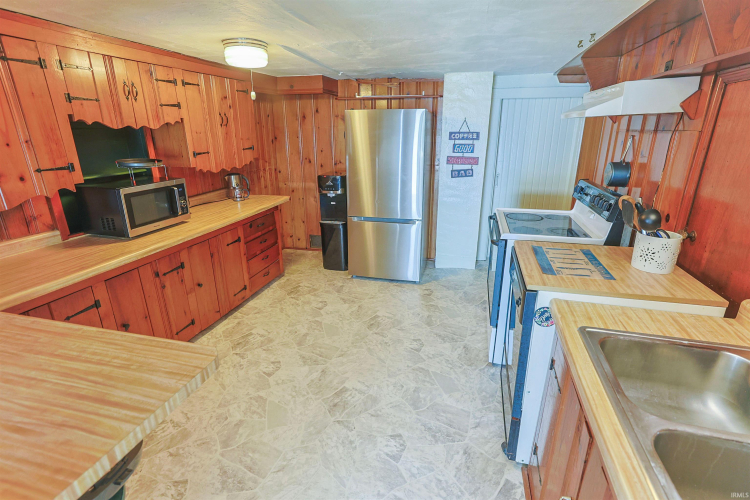 Listing Image 17