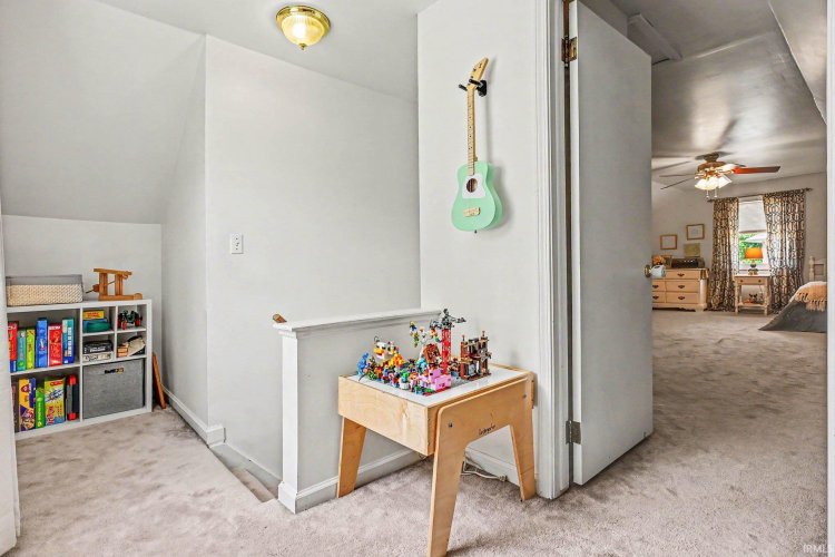 Listing Image 17