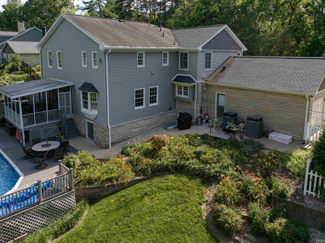 Listing Image 44