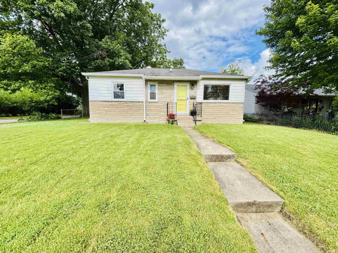 Listing Image 3
