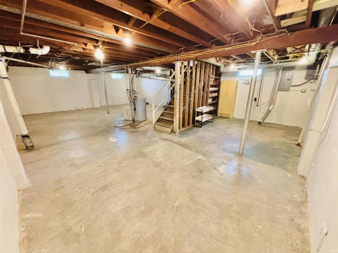 Listing Image 25
