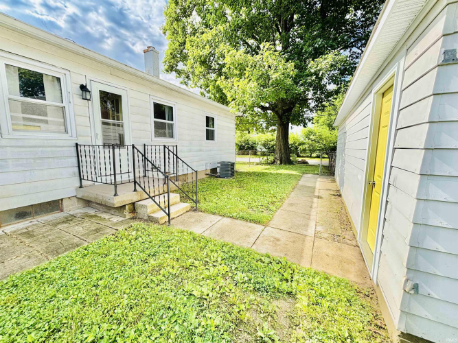 Listing Image 29