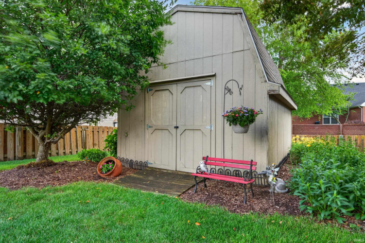 Listing Image 44