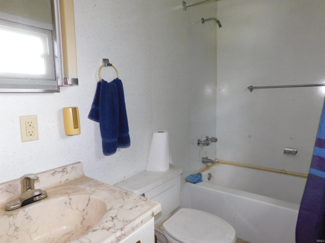 Listing Image 30
