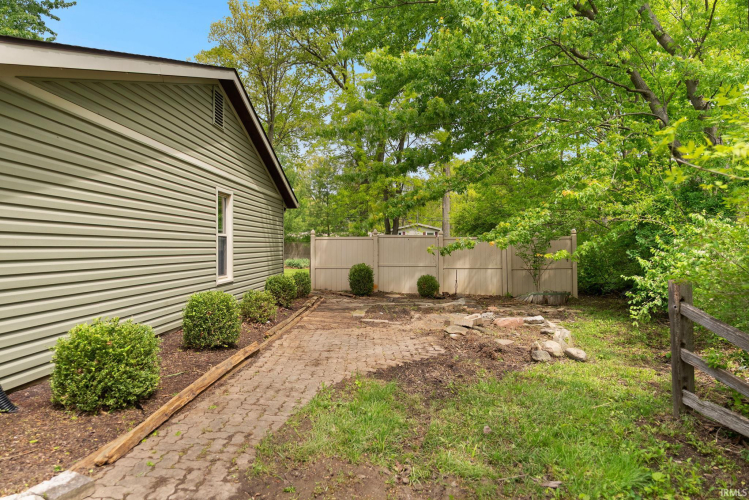 Listing Image 23