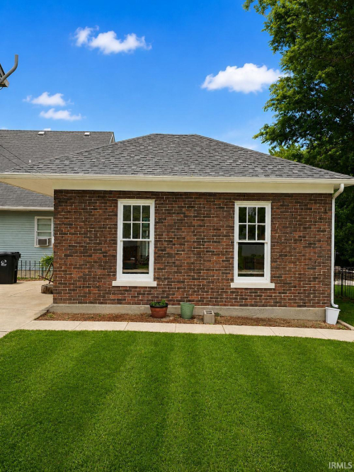 Listing Image 14