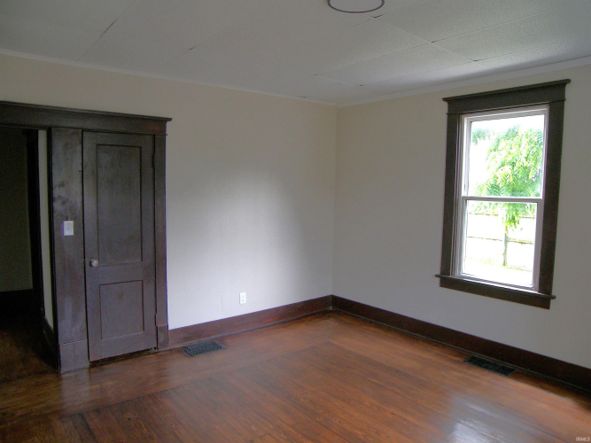 Listing Image 28