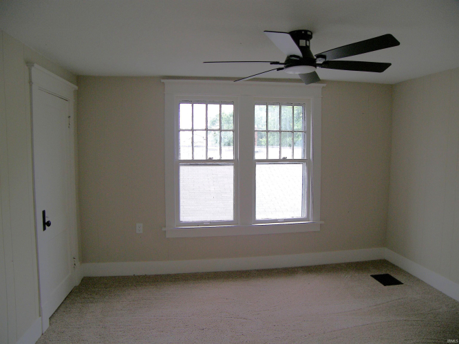 Listing Image 40