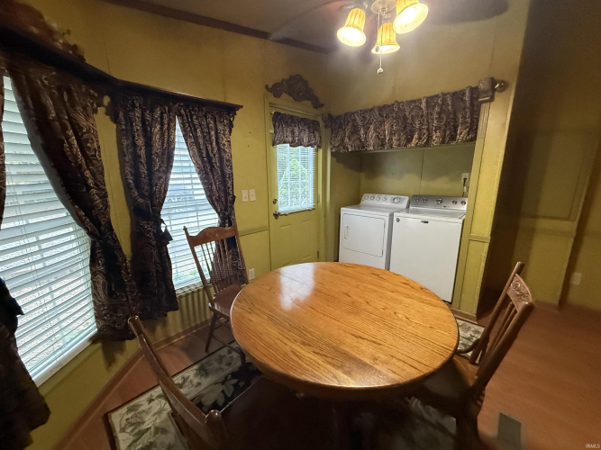 Listing Image 24