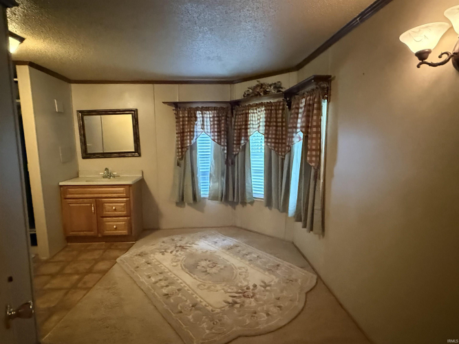 Listing Image 30