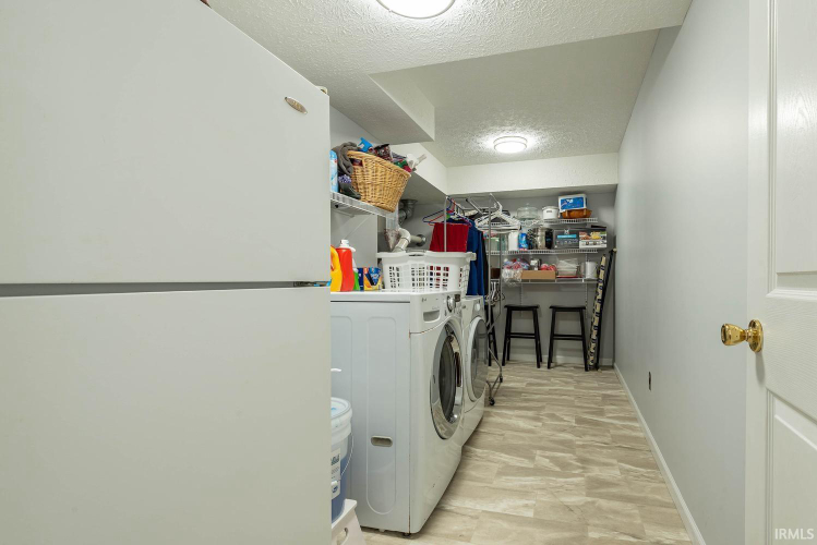Listing Image 27