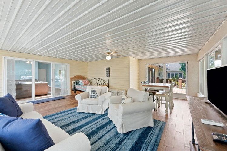 Listing Image 22