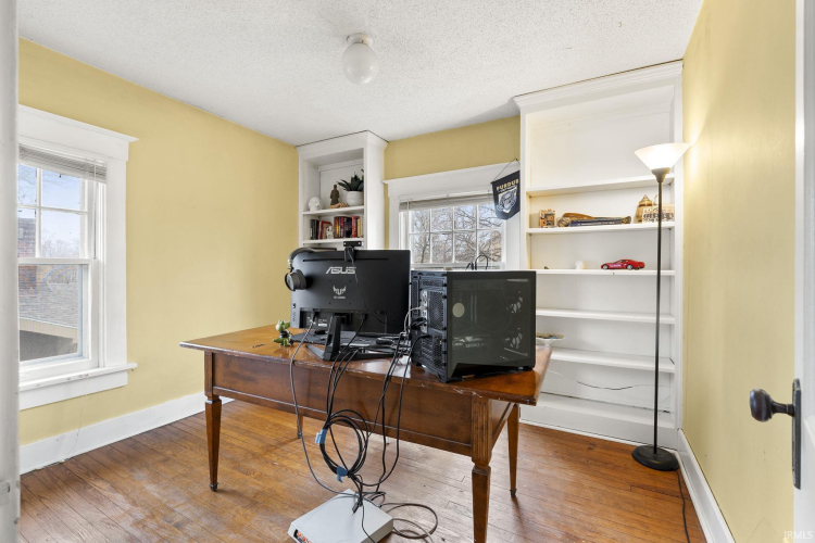 Listing Image 19