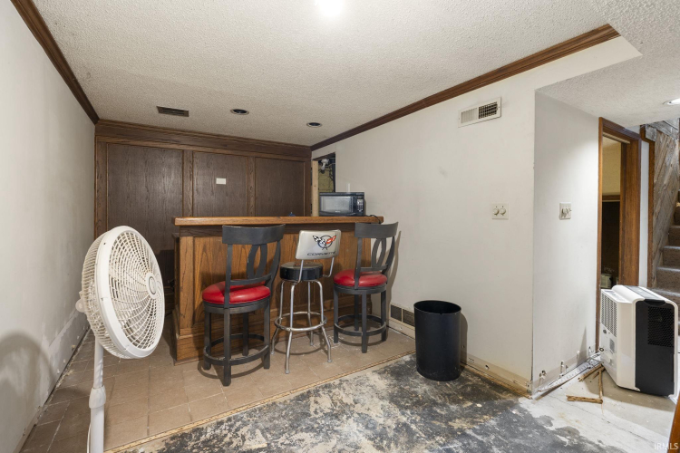 Listing Image 28