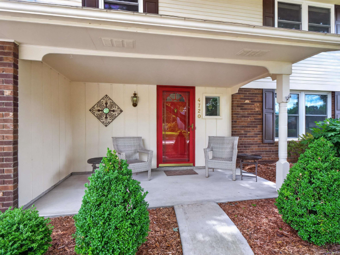 Listing Image 5