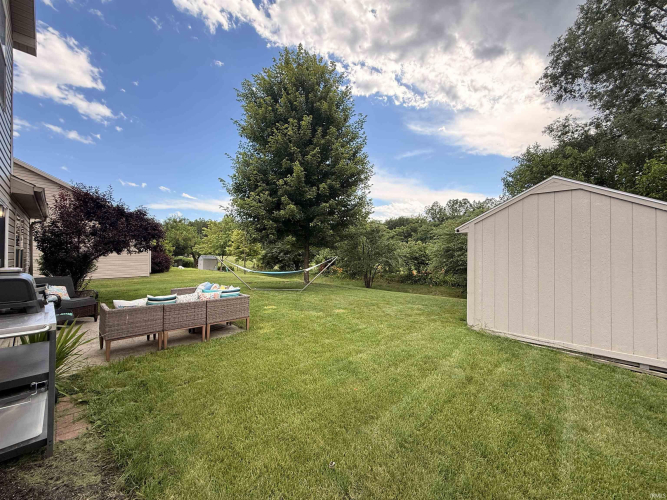 Listing Image 11